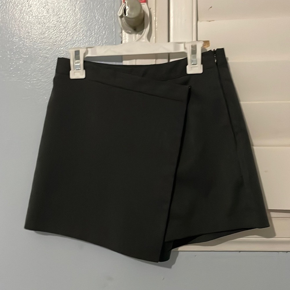 grey skort size s (fits like xs) normal wear